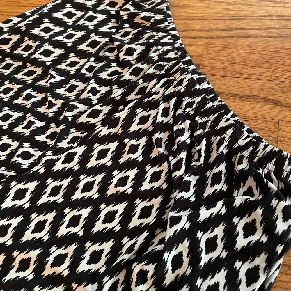 Wide leg patterned pants - Picture 2 of 2